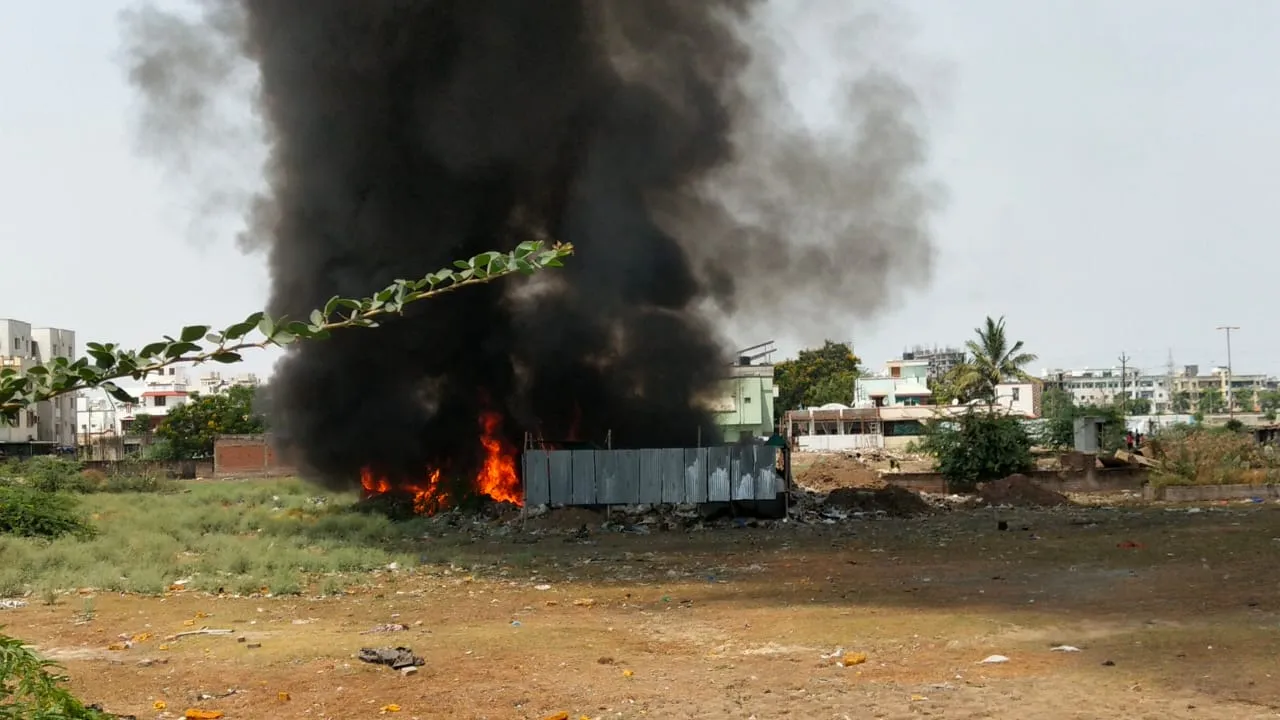 Major fire reported at scrap godown in Vadodara
