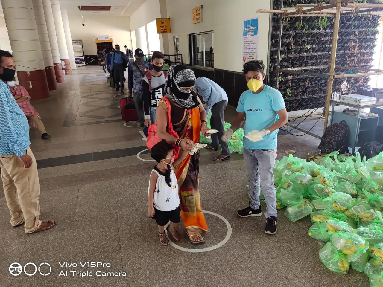 Vadodara District Revenue Board help workers boarding labour special trains