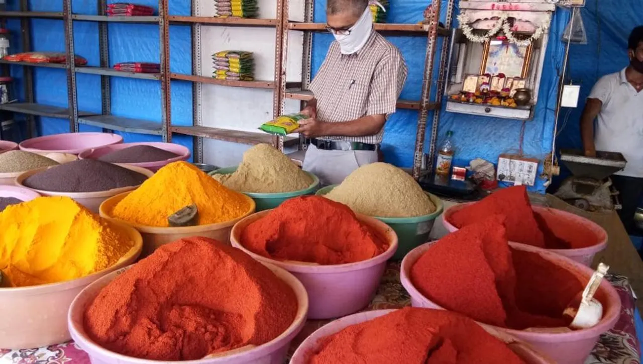 Food Safety checking at spice shops and mango juice sellers in Vadodara
