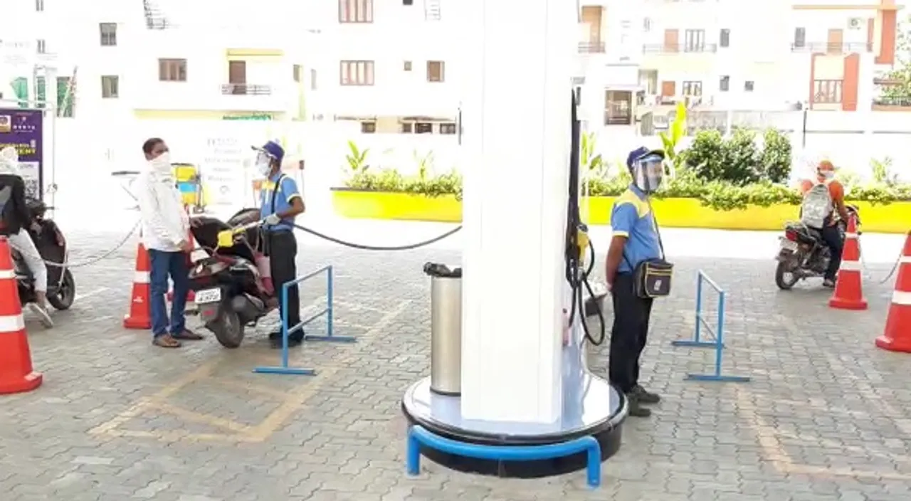 Petrol pump in Vadodara installed disinfectant tunnel at the entrance