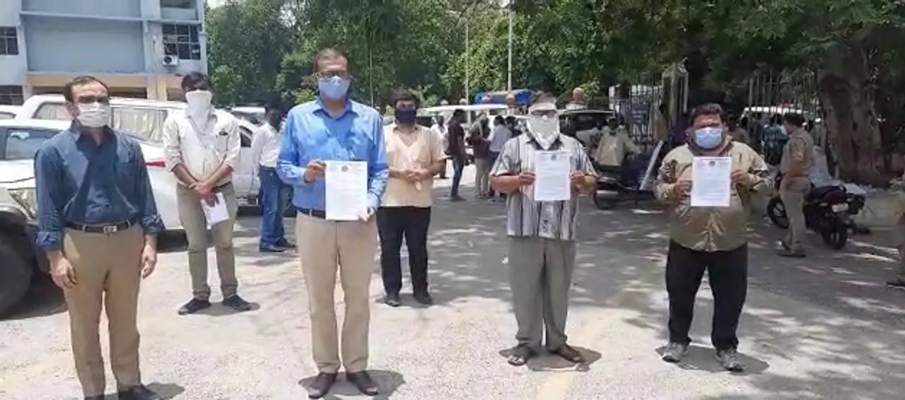 Vadodara Caterers Association gives application to collector for giving some relaxation in the lockdown 2
