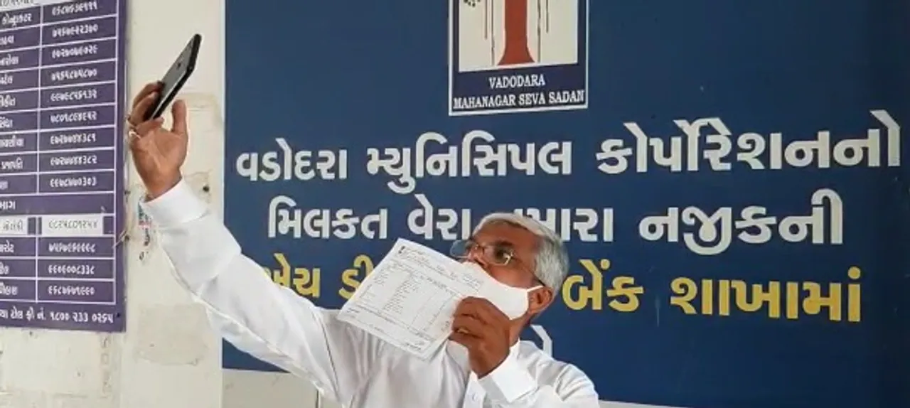 Vadodara city Congress leader challenged MP, MLA’s and officials to join the Selfie with Tax Bill campaign