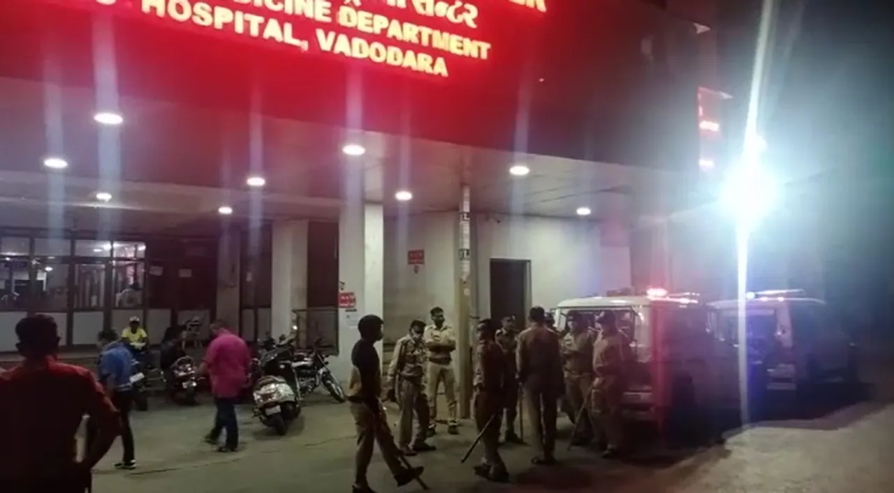 Youth died after tried to fled during police raid in Vadodara
