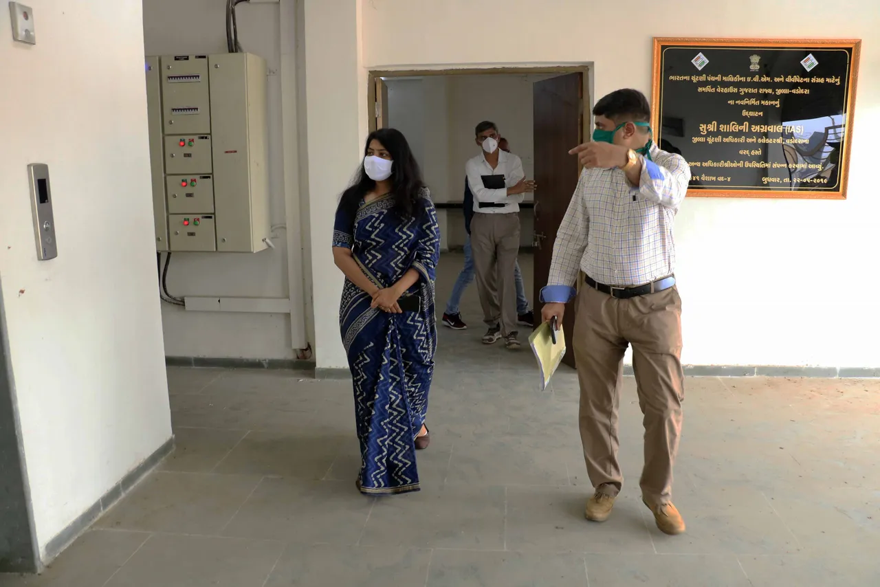 District Election Officer and Collector Shalini Agarwal visited EVM Warehouse