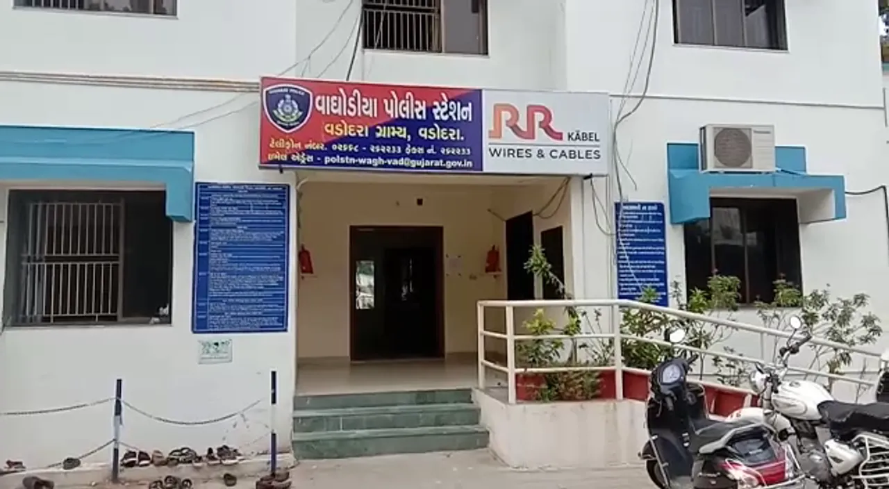 Waghodia police arrested 12 medical students from a liquor party