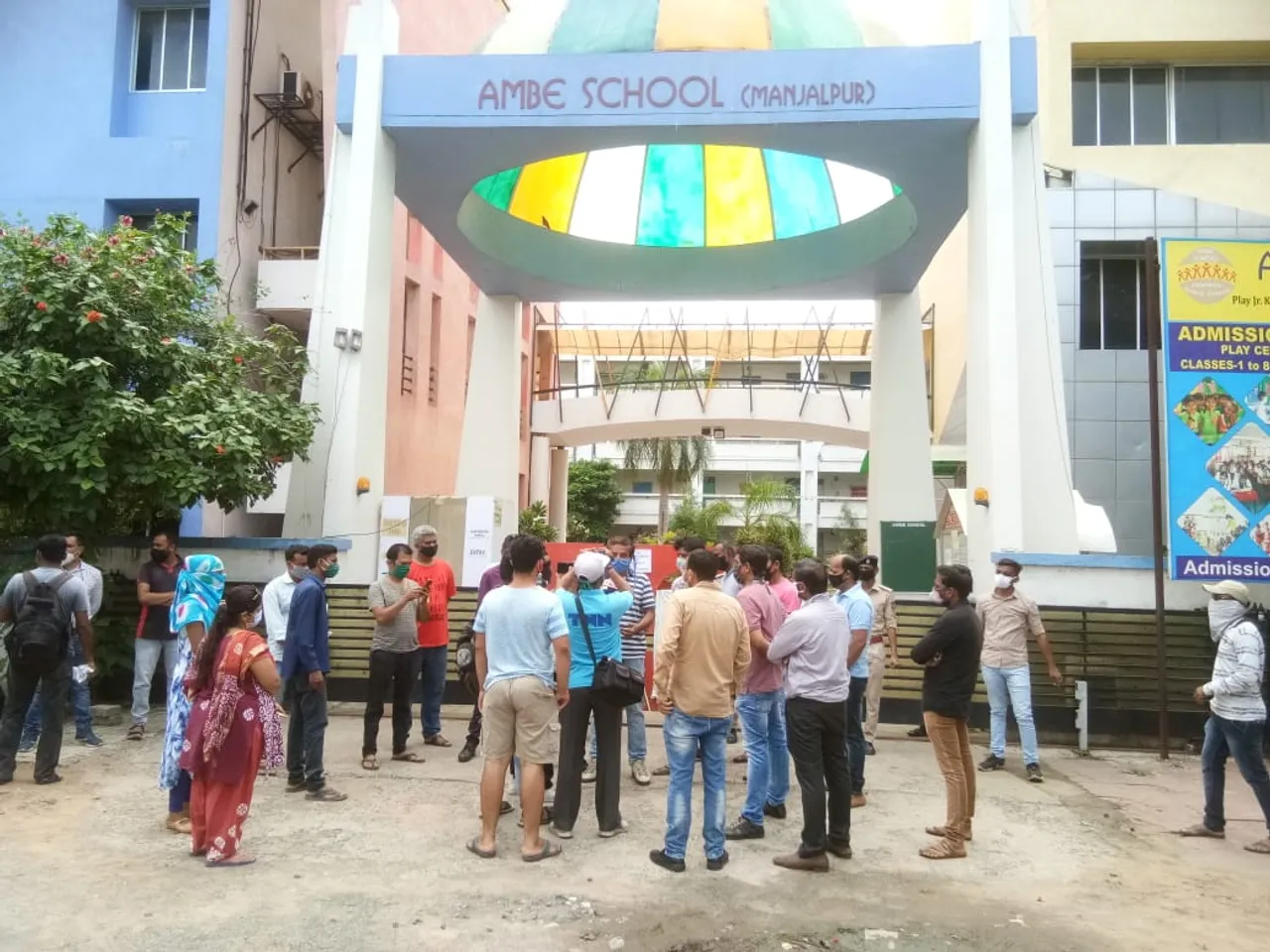 Parents raised protest after Jai Ambe school in Vadodara stopped online education