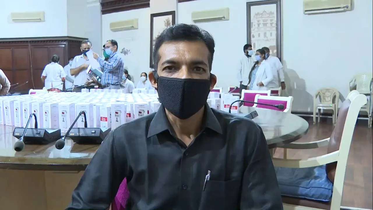 500 thermal guns donated to Vadodara district health system