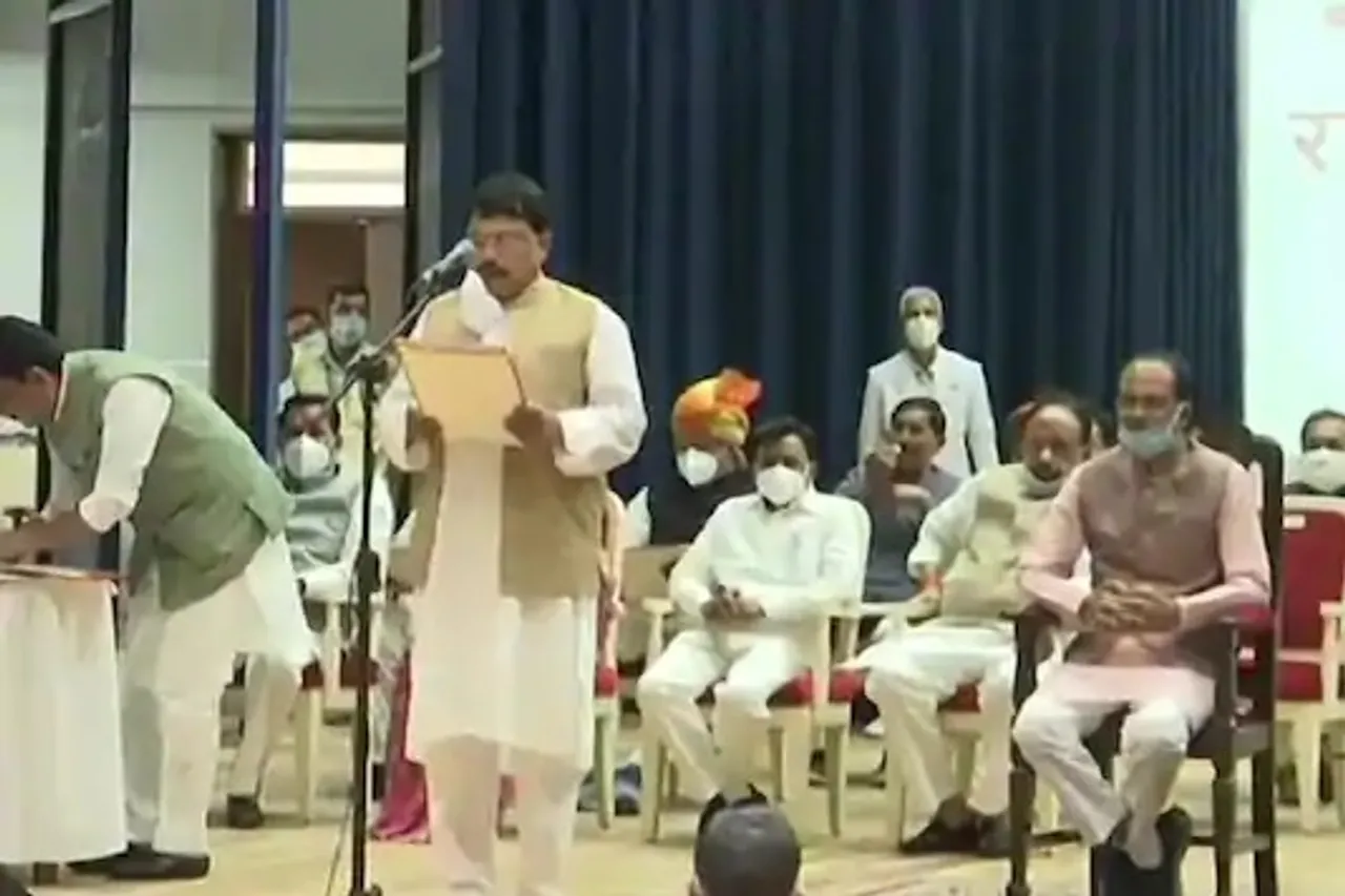 28 new ministers take oath in Madhya Pradesh cabinet expansion