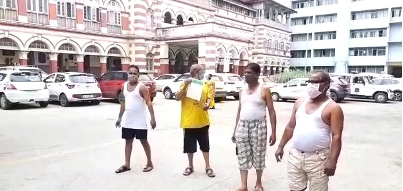 Vadodara auto rickshaw drivers protest against the uniform rule