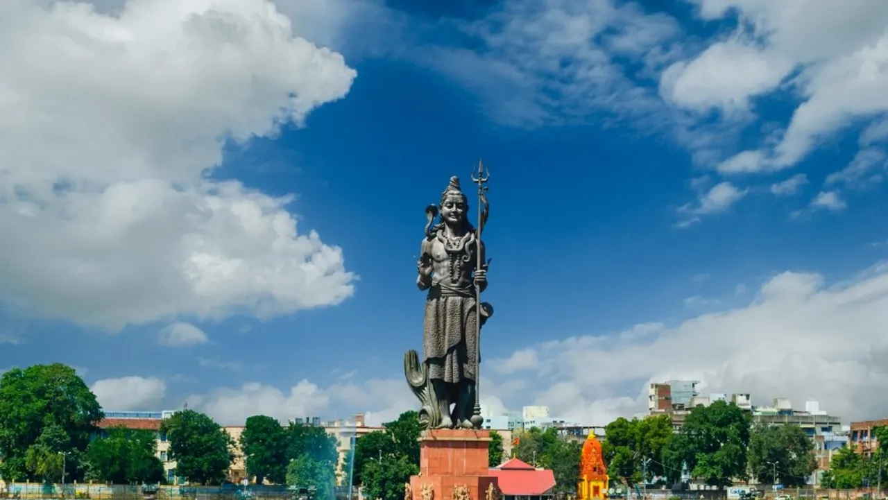 Public celebration of religious festivals prohibited in Vadodara