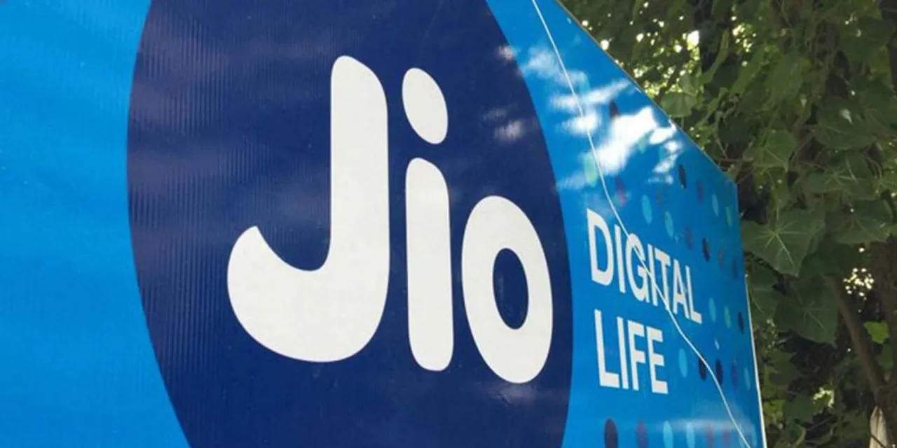 Jio partners with Aeromobile to launch India’s first In Flight mobile services
