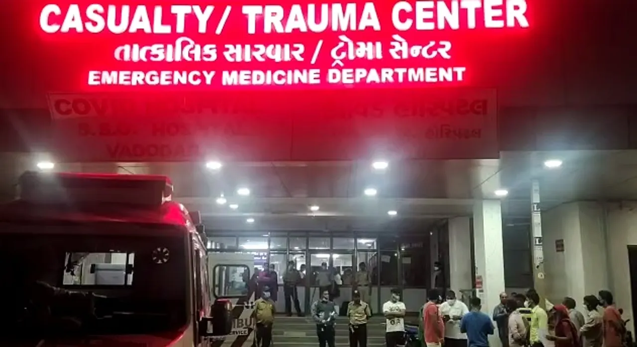 Fourth class contact employees create ruckus over treatment of their supervisor