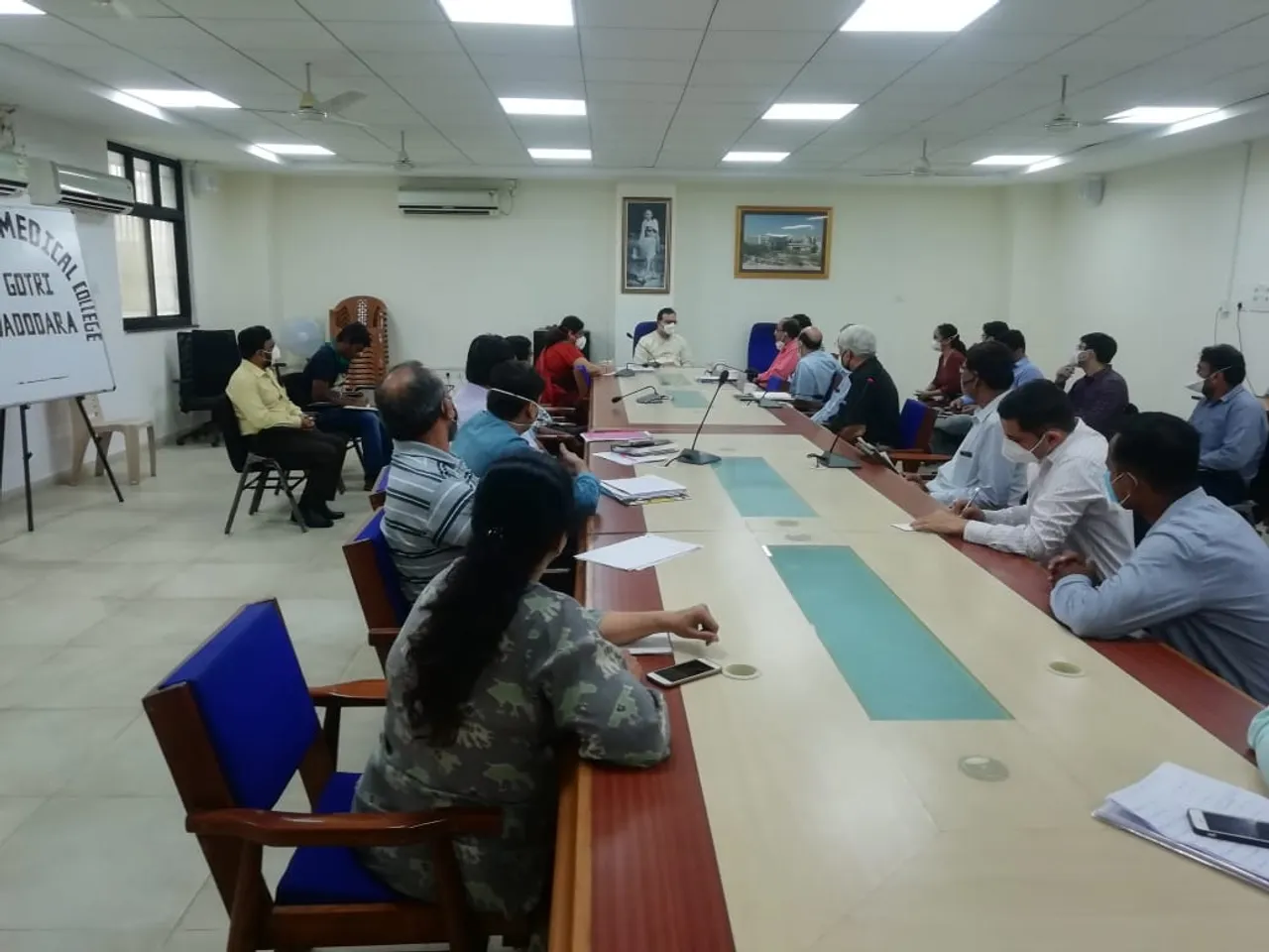 Vadodara : OSD Dr. Rao visited Gotri hospital for review meeting