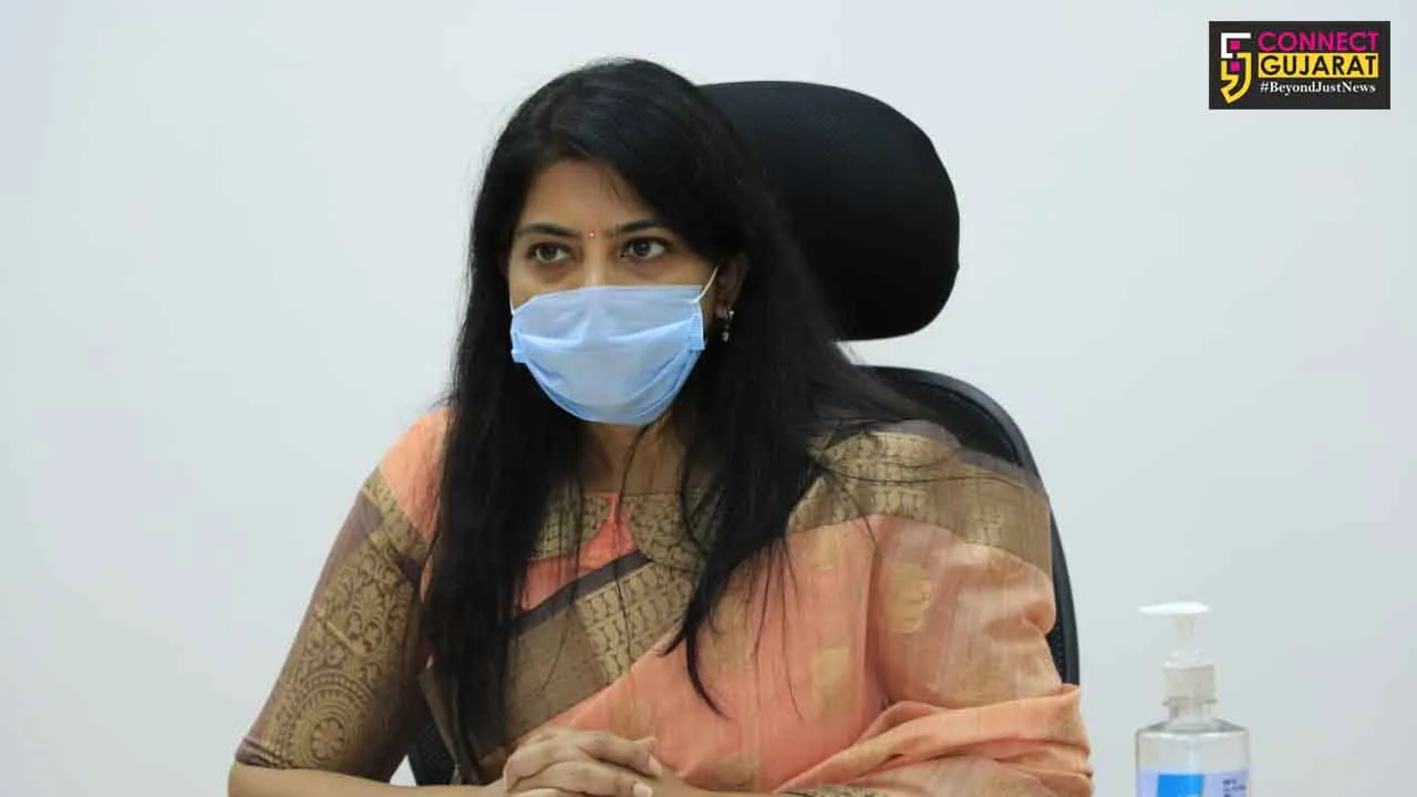Covid related situation review in districts by Principal Secretary of the Health Department