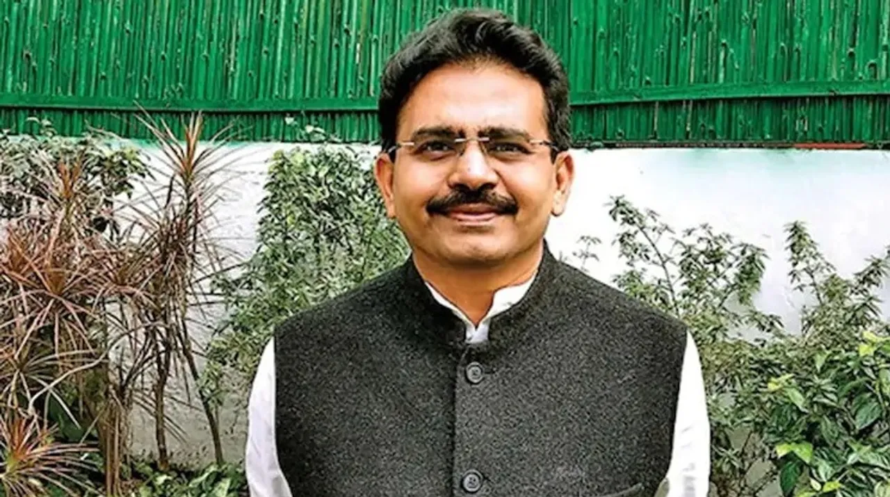 Rajiv Satav attacked BJP after arrival at Vadodara for Karjan by election campaigning