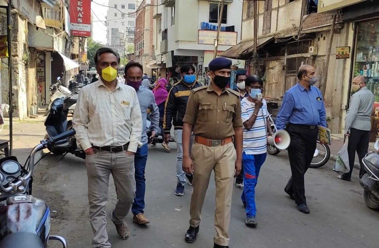 VMC teams swung into action to check violation of Covid guidelines
