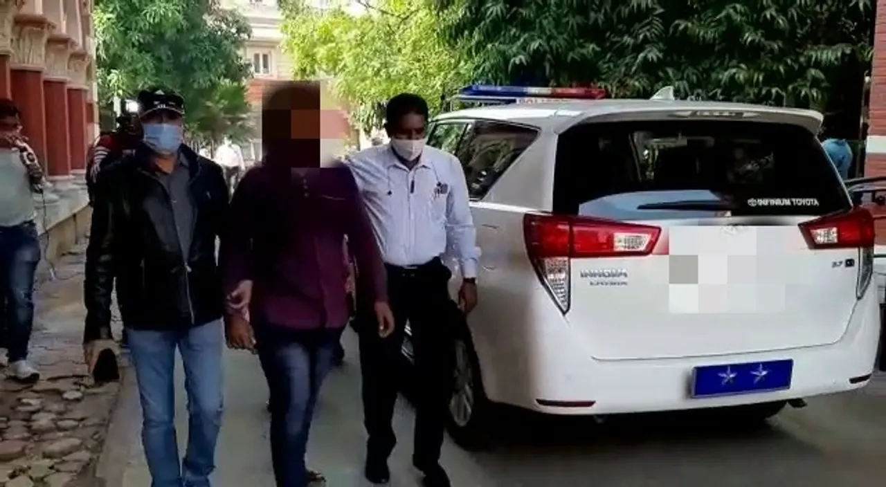 Youth tried to commit suicide at collector office in Vadodara