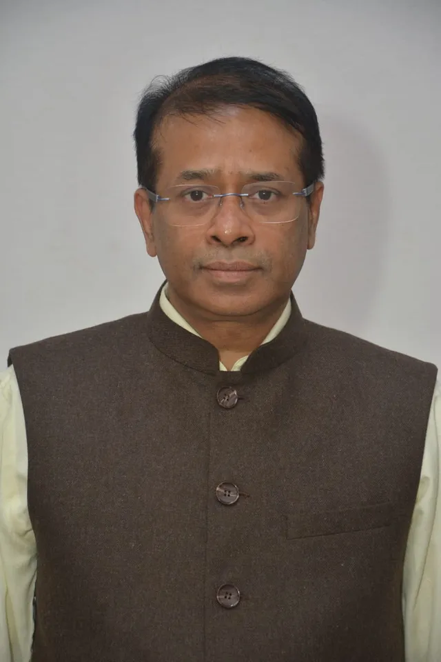 Amit Gupta takes over as Divisional Railway Manager of Vadodara division