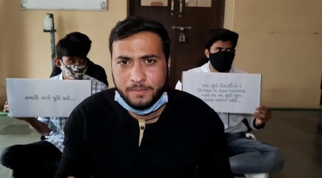 MSU students sit on hunger strike demanding 30% relief in syllabus