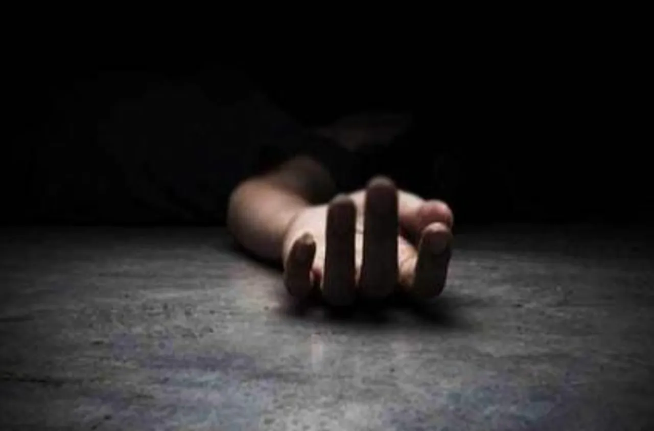 Young engineer under treatment for Corona at Vadodara hospital died after falling from his bed