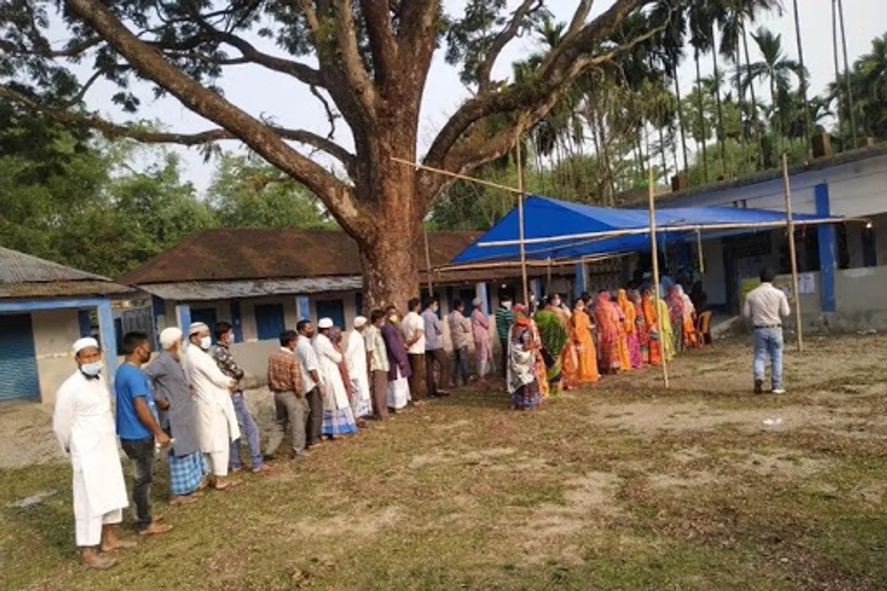 Polling progressing smoothly for 5th phase of assembly elections in West Bengal