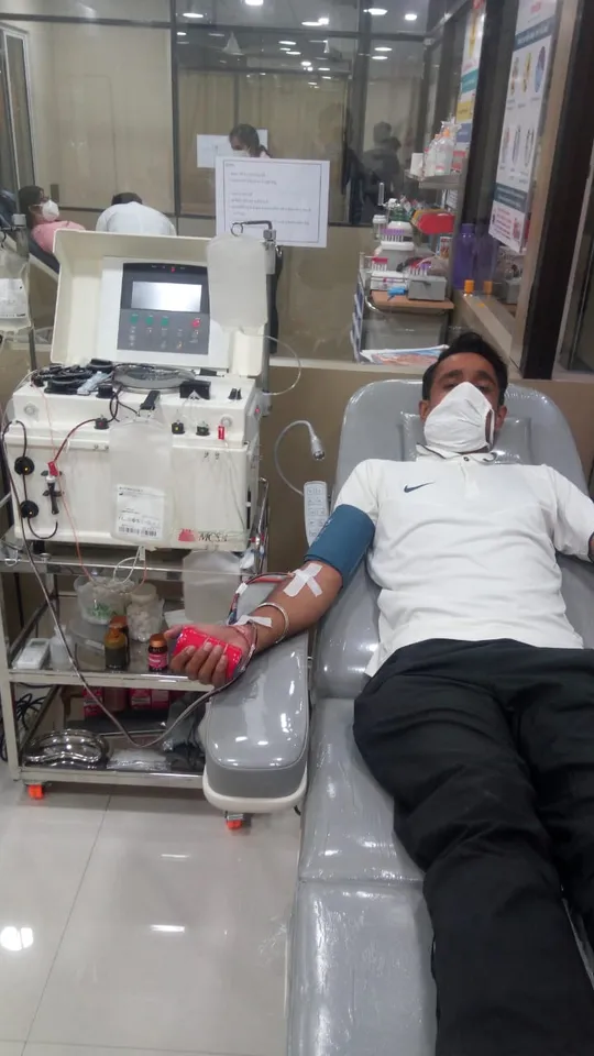 Commendable work done by Vadodara police jawan in fight against Corona