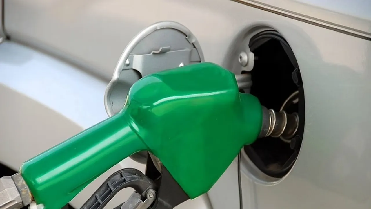 Petrol price crosses Rs 100 a litre in Mumbai, diesel sells at Rs 92.17 per litre