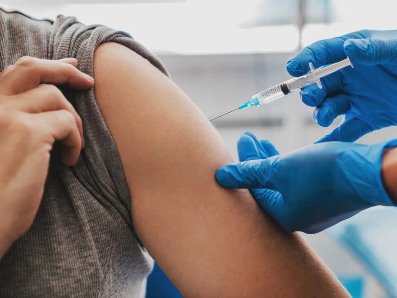 India logs a record 4.14 lakh new covid infections