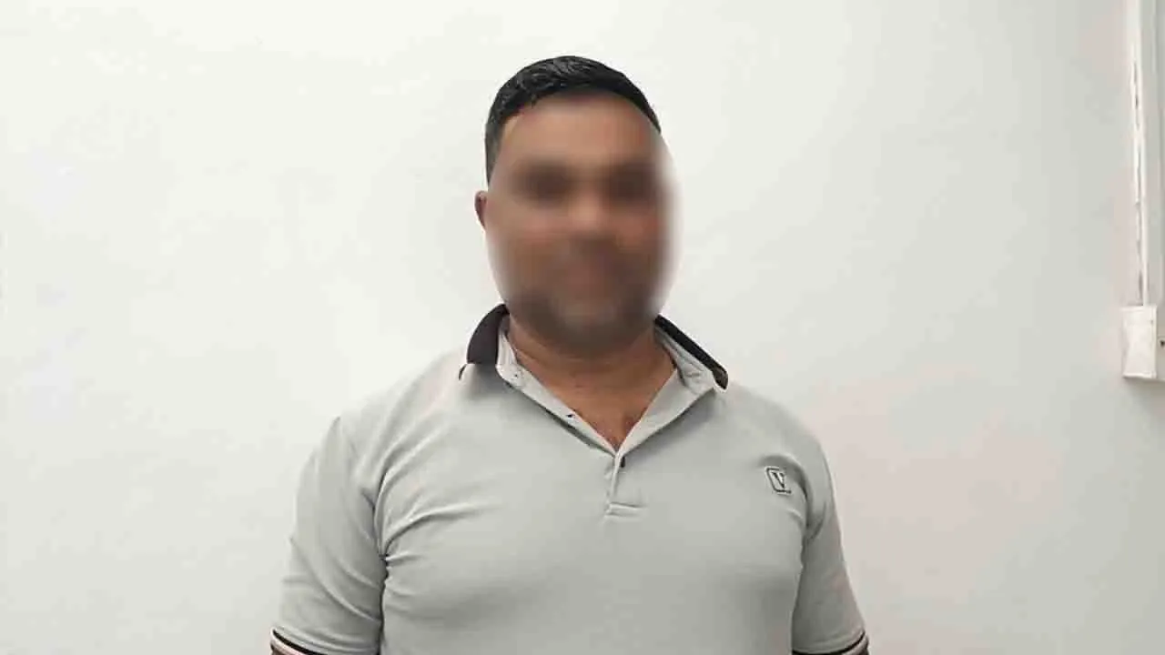 Foreign Liqour Seize-