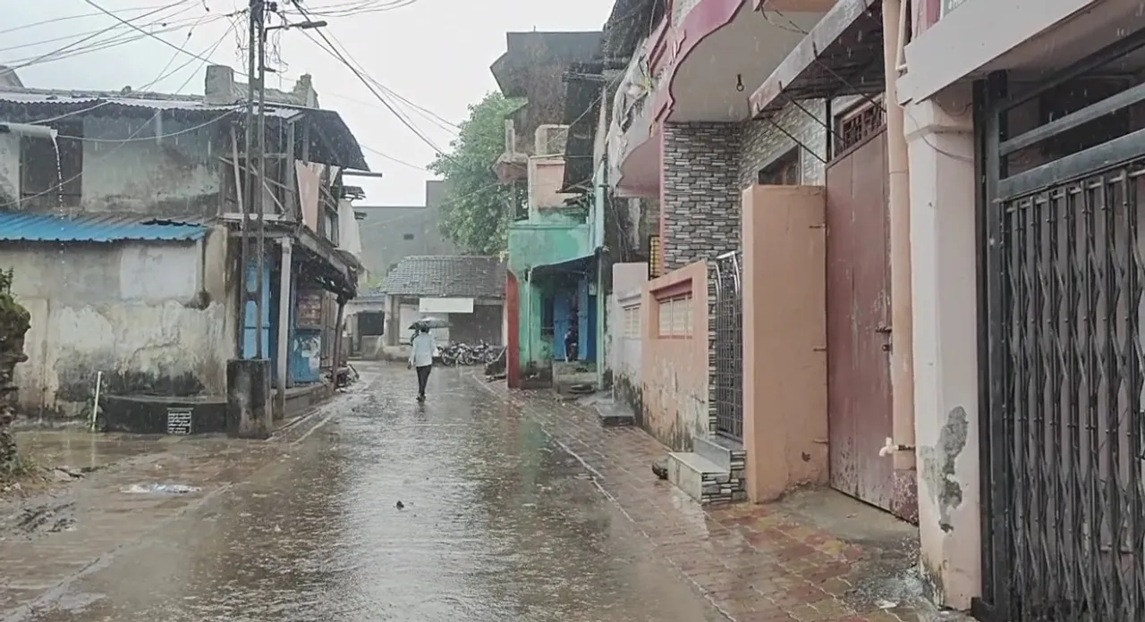 hansot rainfall