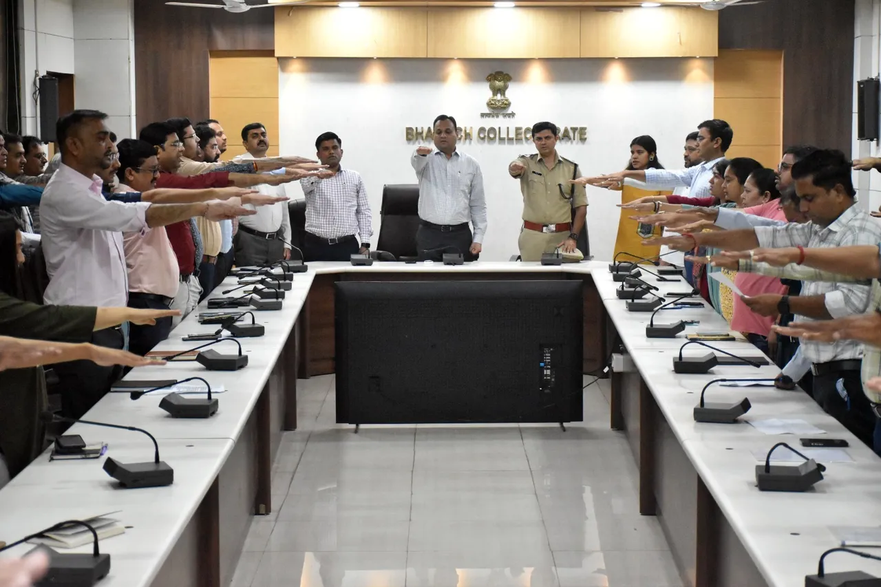 WhatsApp Image 2025-10-07