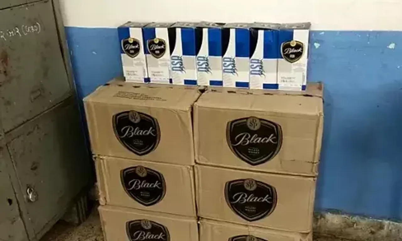 અંકલેશ્વર : મુબીન સોસાયટીમાંથી વિદેશી દારૂના જથ્થા સાથે એ' ડીવીઝન પોલીસે કરી બુટલેગરની ધરપકડ...