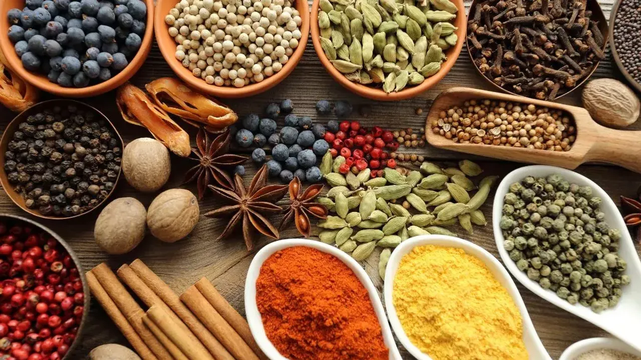 આ વસ્તુઓને રસોડામાં ખાલી ન રાખો, નહીં તો થઈ શકે છે આ નુકશાન...