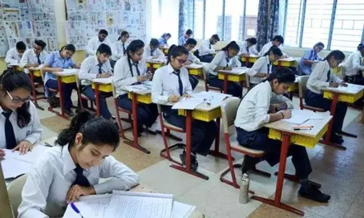 CBSE એ ધોરણ 10-12 ના  વિદ્યાર્થીઓ માટે ચકાસણી-પુનઃમૂલ્યાંકન શેડ્યૂલ પાડ્યું બહાર