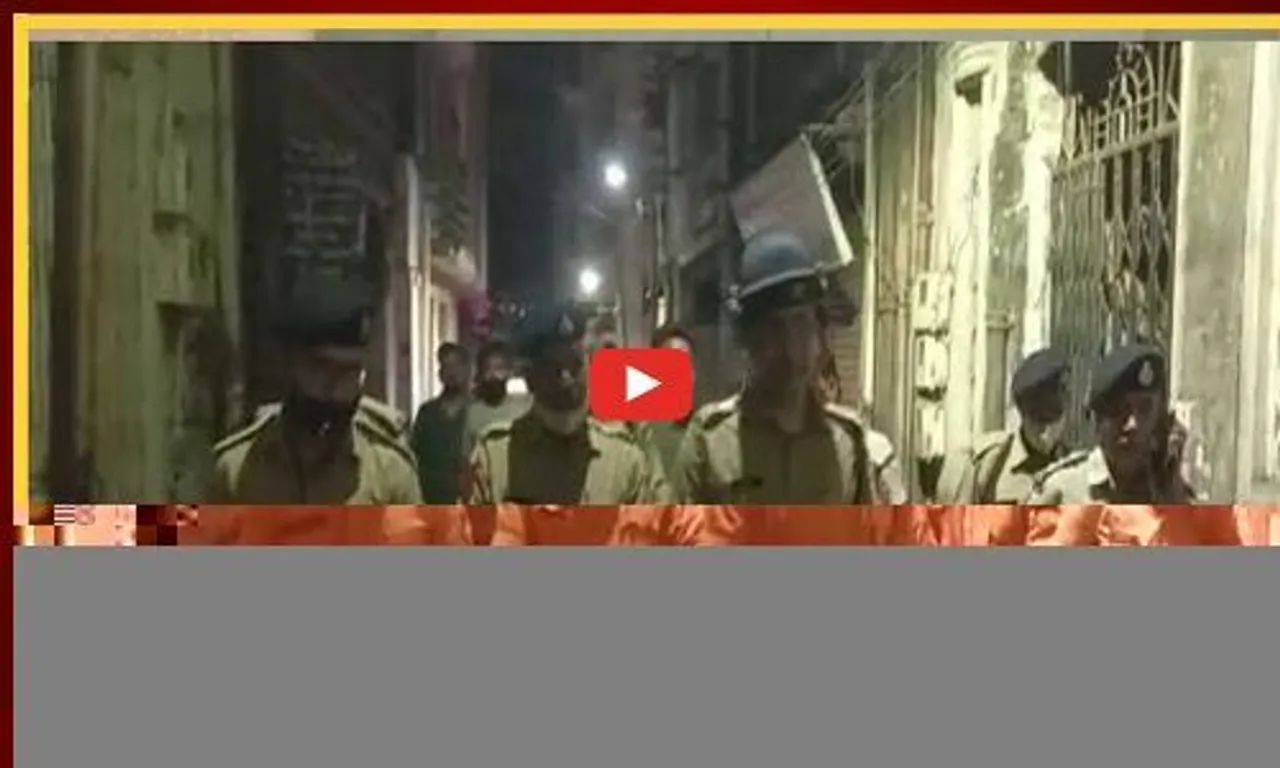 વડોદરા: રાવપુરા રોડ પર મોડી રાત્રે બે બાઇક વચ્ચે અકસ્માત બાદ કોમી અથડામણ,પથ્થરમારો થતા વાતાવરણ તંગ