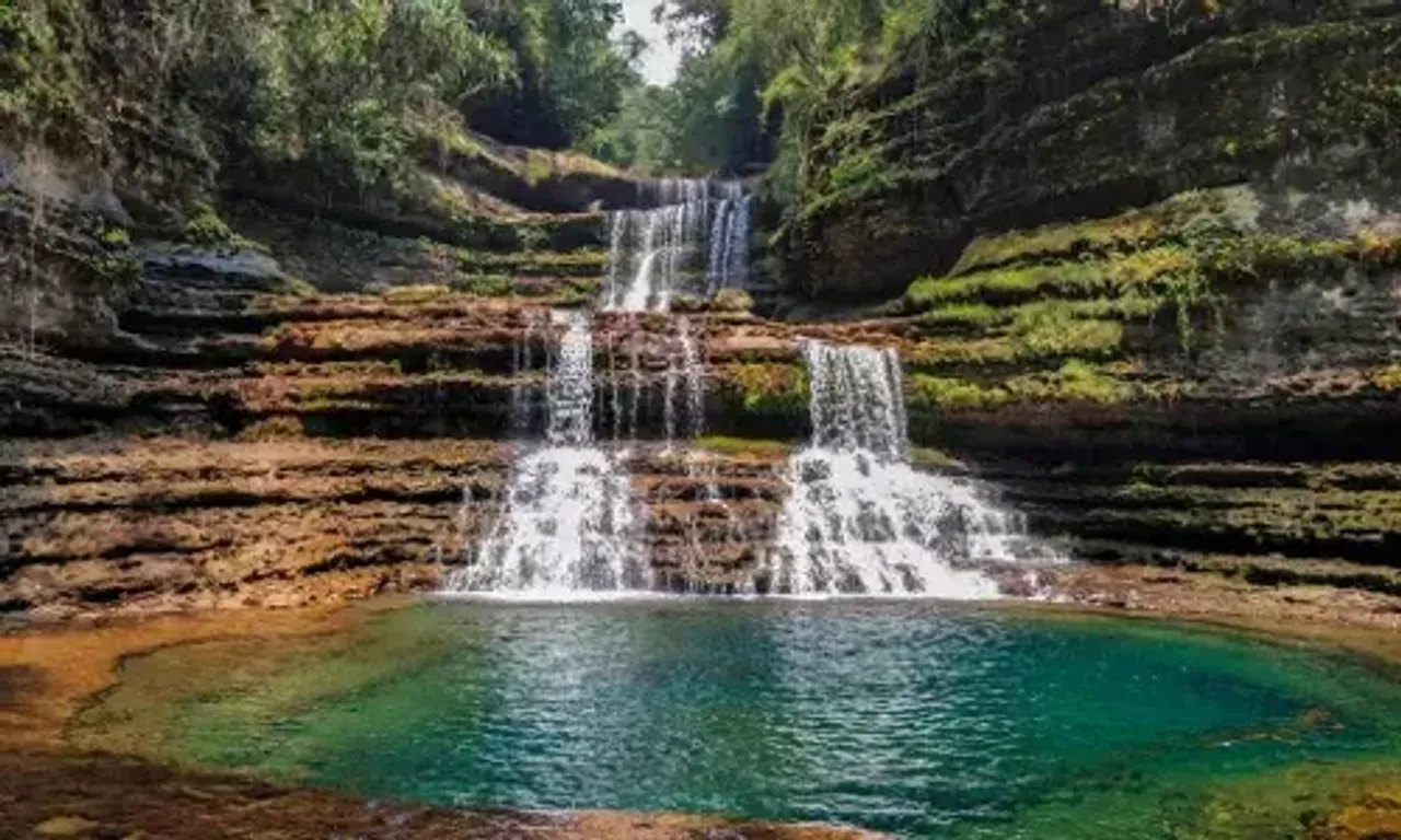 મે મહિનાની આકરી ગરમીથી રાહત મેળવવા માટે, ભારતના આ સુંદર સ્થળોની મુલાકાત અવશ્ય લો.