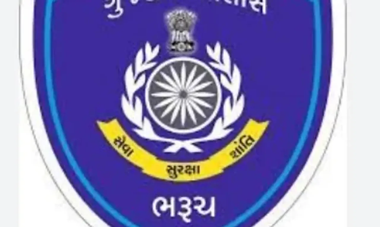 અંકલેશ્વર: વાલિયા ચોકડી નજીકથી કેમિકલના શંકાસ્પદ જથ્થા સાથે પોલીસે બે આરોપીની કરી ધરપકડ,રૂ. 8 લાખથી વધુનો મુદ્દામાલ