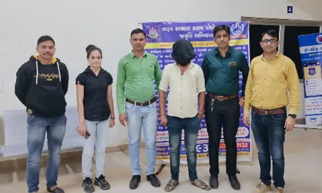 ભરૂચ: પરિવારને 7વર્ષથી ફેક ફેસબુક આઈડી દ્વારા પરેશાન કરતા ભુજના ઇસમની પોલીસે કરી ધરપકડ