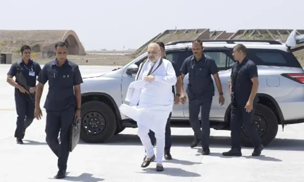 કેન્દ્રીય ગૃહ અને સહકારિતા મંત્રી અમિત શાહ જામનગરથી દ્વારકા જવા માટે રવાના...