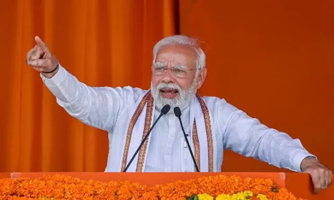 PM મોદી આજે ગુજરાતમાં 4 જગ્યાએ જનસભાને સંબોધિત કરશે.