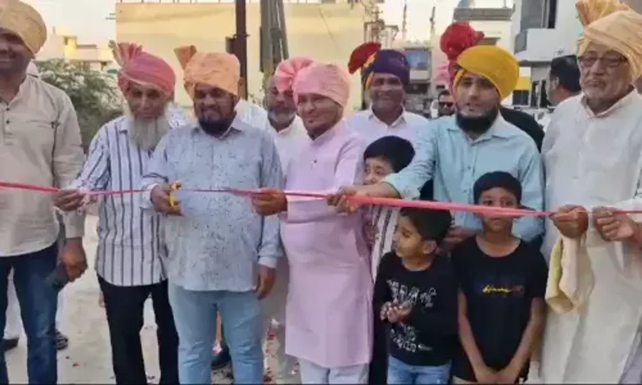ભરૂચ: વોર્ડ નંબર 1માં લોકભાગીદારીથી માર્ગોનું નિર્માણ, સ્થાનિક નગરસેવકોના હસ્તે લોકાર્પણ