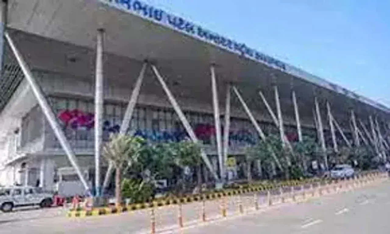 અમદાવાદ: એરપોર્ટ એક દિવસમાં 32,000 મુસાફરોએ મુસાફરી કરવાનો આંક વટાવ્યો