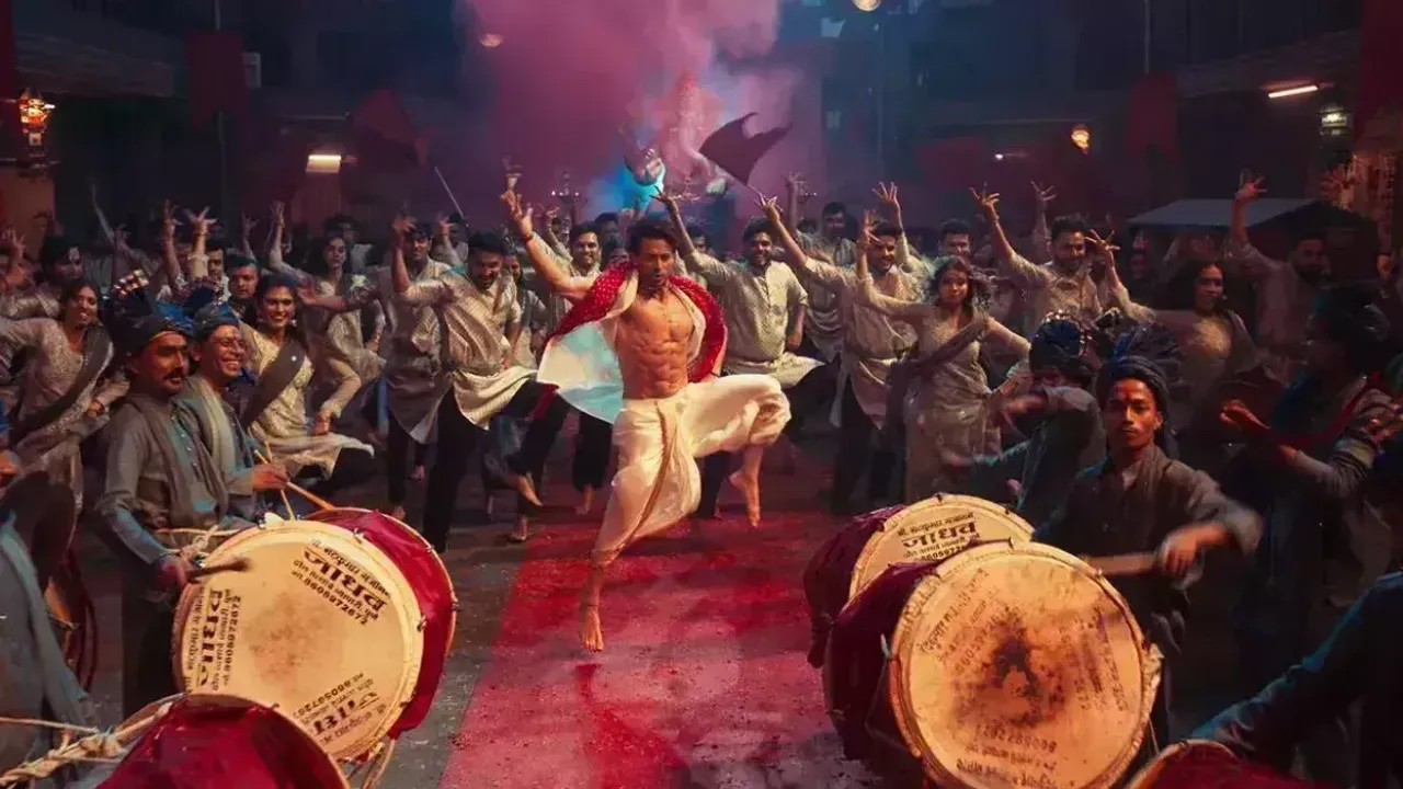 'ગણપત'નું નવું ગીત રિલીઝ, ગણપતિ બાપ્પાની ભક્તિમાં લીન થયો ટાઇગર