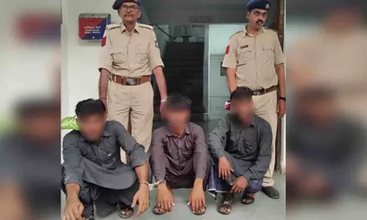 ભરૂચ: વાગરા પોલીસે ગંધારની અમી સોલ્ટ કંપનીમાં થયેલ કેબલ ચોરીના ગુનામાં 3 આરોપીઓને ઝડપી પાડ્યા