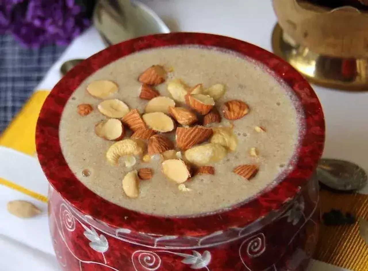 આ સ્વાદિષ્ટ અને હેલ્ધી સ્વીટ ઘરે જ બનાવો, દરેક ખાનાર લોકો તેની પ્રશંસા કરશે.