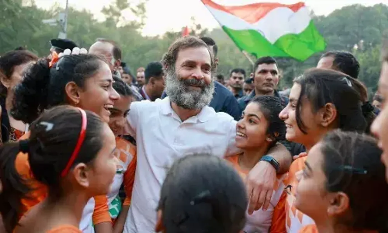 વિશ્વમાં વધતા કોરોના સંક્રમણના પગલે ભારત સરકારે રાહુલ ગાંધીને કહ્યું, ભારત જોડો યાત્રામાં નિયમોનું પાલન કરો અથવા યાત્રા બંધ કરો !