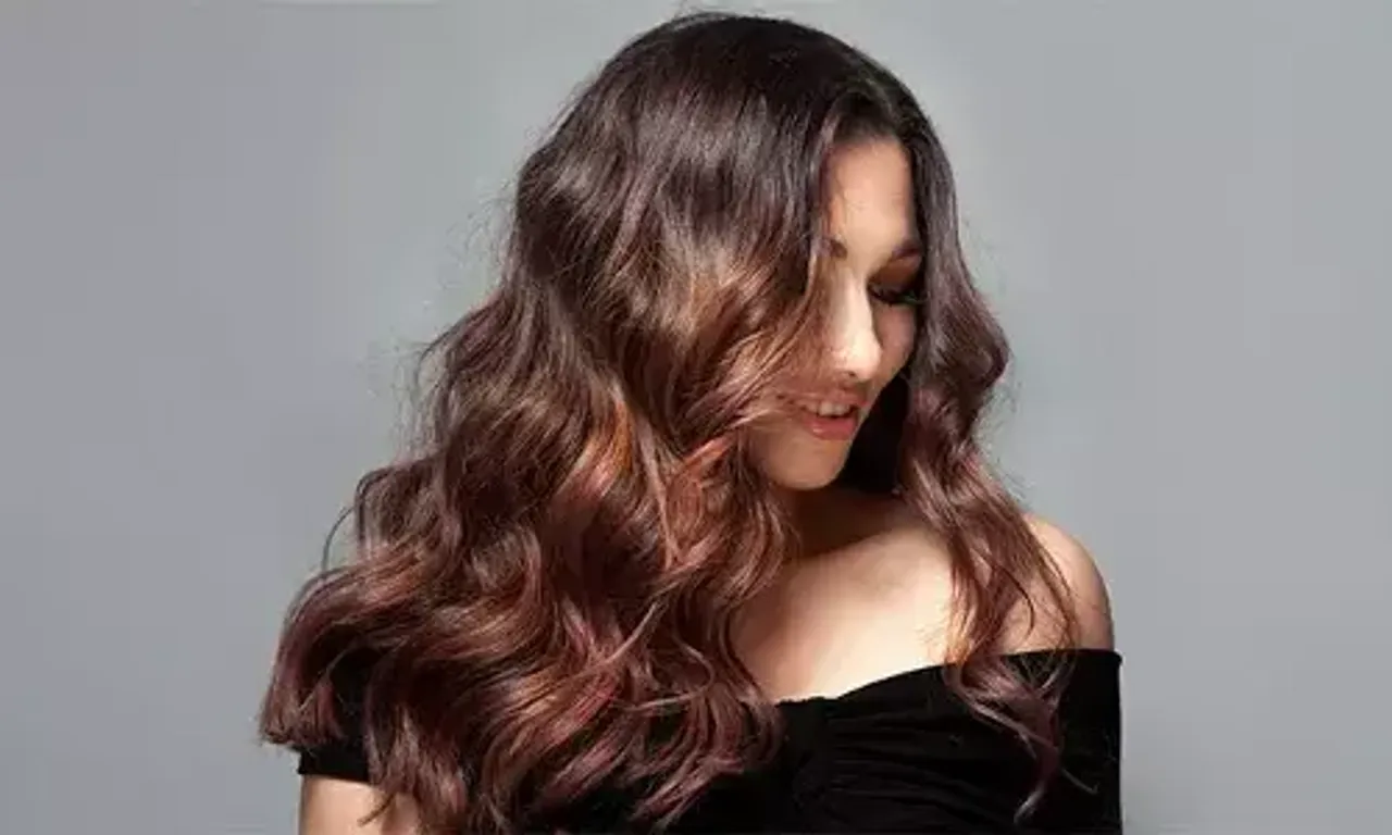 સ્ટીકી વાળ તમારા વ્યક્તિત્વને બગાડે છે,તો આ ટિપ્સ દ્વારા તેને જાડા અને લાંબા વાળ બનાવો.