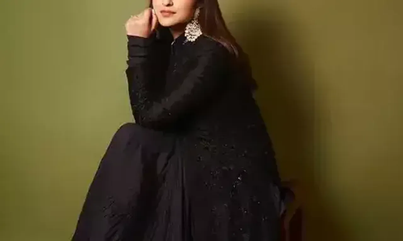 પરિણીતી પર્સનલ કેર બ્રાન્ડ 'ક્લેનસ્ટા'ની પાર્ટનર અને ઇન્વેસ્ટર બની, સોશિયલ મીડિયા પર શેર કરી માહિતી..