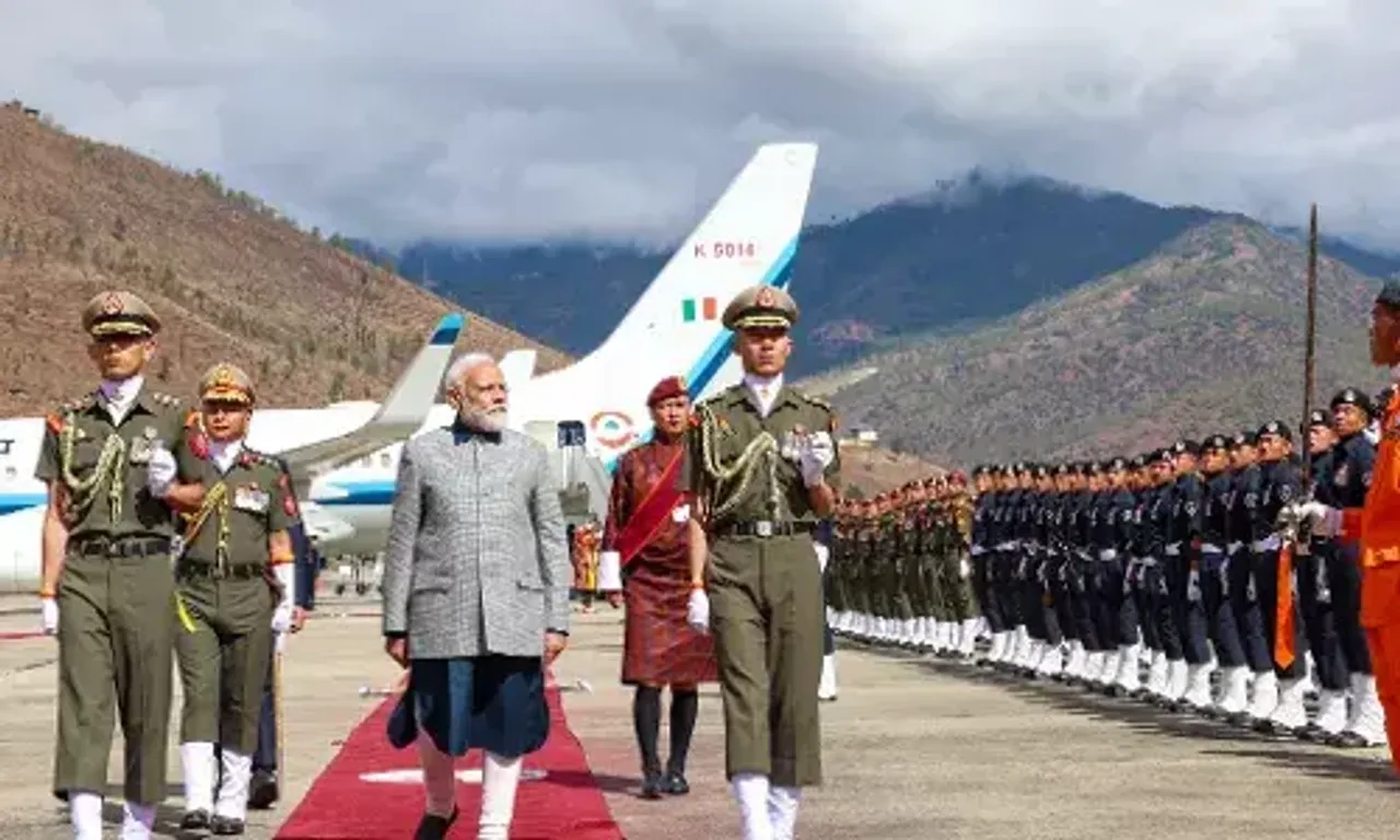 PM મોદી બે દિવસના ભૂટાનના પ્રવાસે, વિદેશી ધરતી પર કરાયું ભવ્ય સ્વાગત