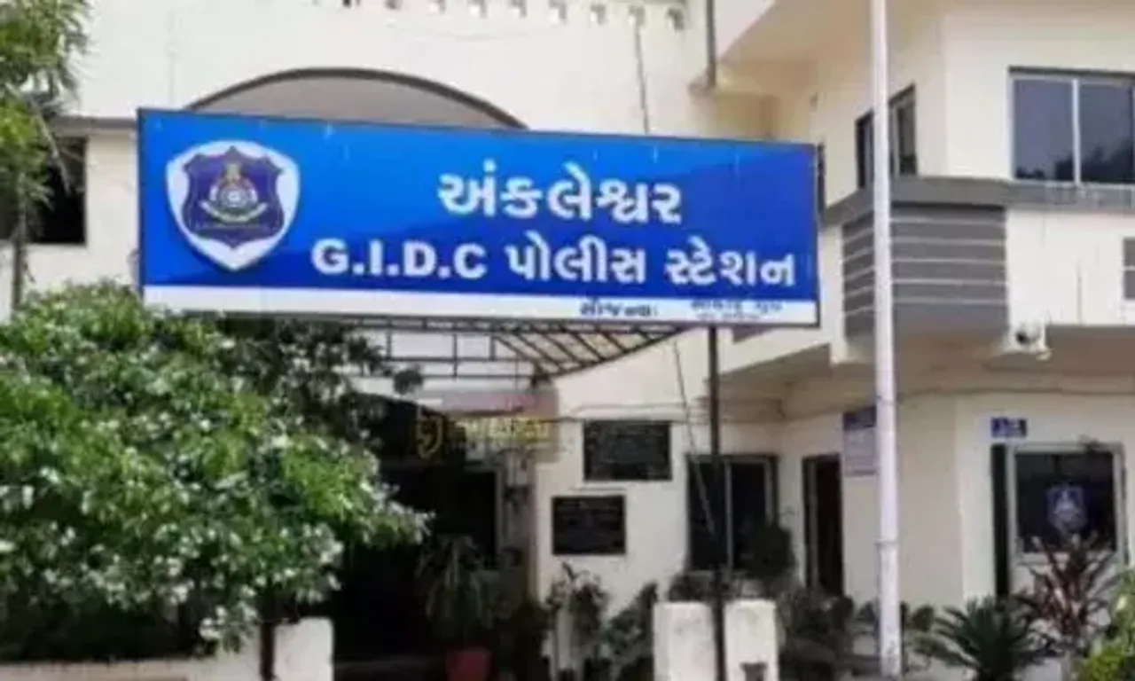 ભરૂચ: અંકલેશ્વરના સારંગપૂર ગામેથી વિદેશી દારૂના જથ્થા સાથે બુટલેગરની ધરપકડ